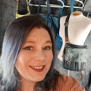 Special Listing for Brenda Bundle from Live show